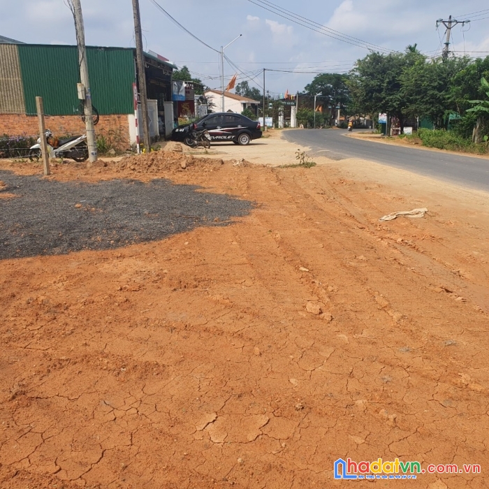 Chính chủ cần bán gấp lô đất 2 mặt tiền địa thế  đẹp tại krông bông - đăk lăk