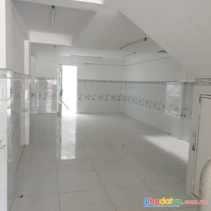 Nhà thuê nguyên căn 4 tầng mt đường tạ quang bửu p5q8