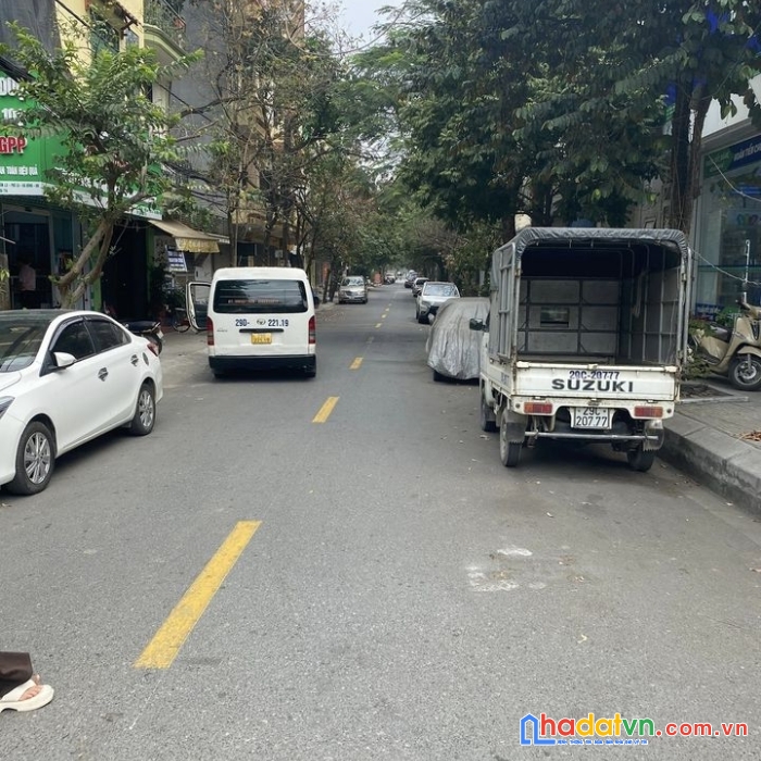 Bán nhà phân lô vỉa hè p.phú la 50m 4 tầng 7.3 tỷ có thương lượng.