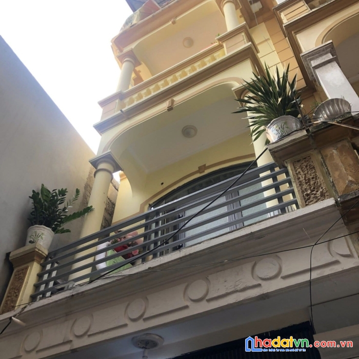 Bán nhà đẹp vip đường đại từ 63m2, 5 tầng, mt 5m giá 6 tỷ gần chợ, trường học và công viên