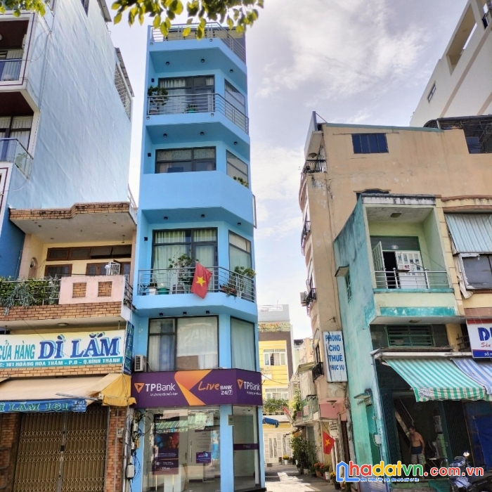 Bán nhà 3 mặt tiền  hoàng hoa thám, p.6, quận bình thạnh