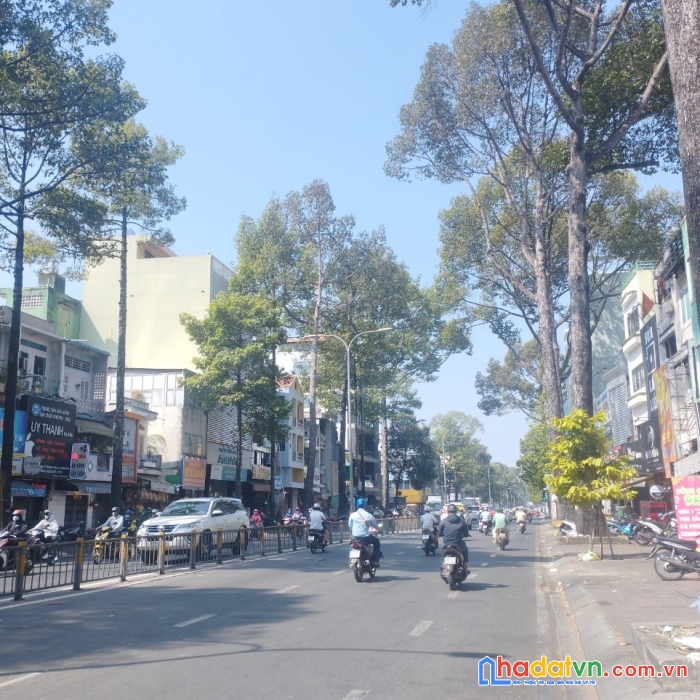 Ngộp bank bán nhà 3-2 hẻm xe hơi p15 quận11 70m2 4tấm 8.tỷ