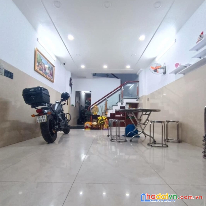 Hẻm kinh doanh - q12 - ngã tư ga - giáp gò vấp - 54m2 - 6.x tỷ.