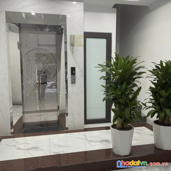 0904.688.633 bán nhà cầu giấy 6 tầng phân lô ô tô thanh máy xịn 39m2,  7 tỷ