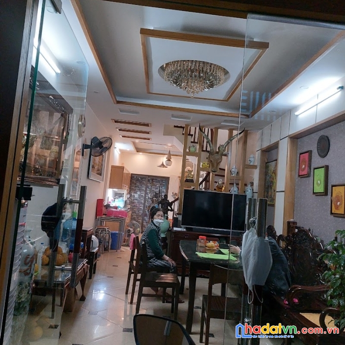 Bán nhà nguyễn ngọc vũ, gần royal city, 56m2, 4tỷ 45.