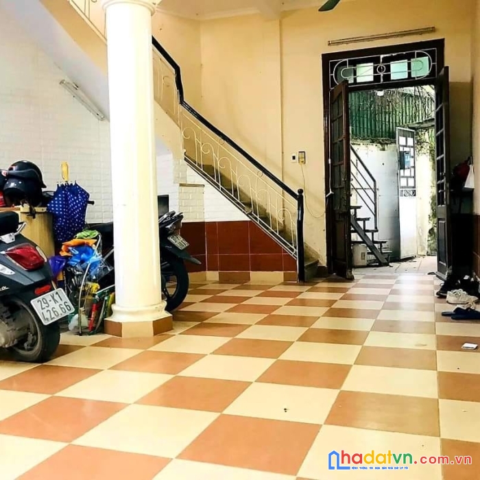 Chùa láng hiếm có khó tìm hộ khẩu ba đình chưa đến 70tr/1m2