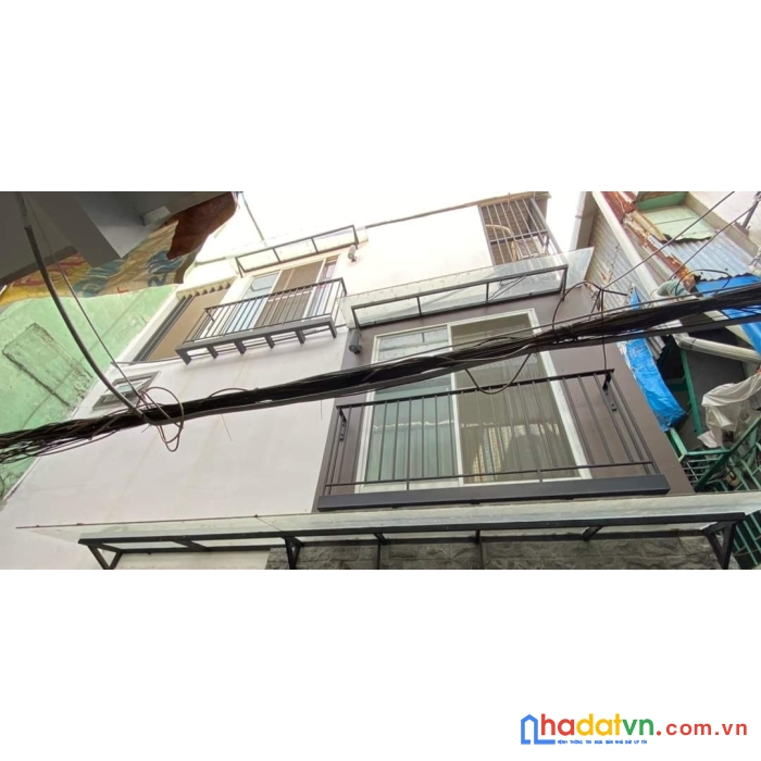 Quận 3 - ngay clb lan anh , ngã 6 dân chủ , 3 tầng nhà mới đẹp chỉ 3,5 tỷ tl