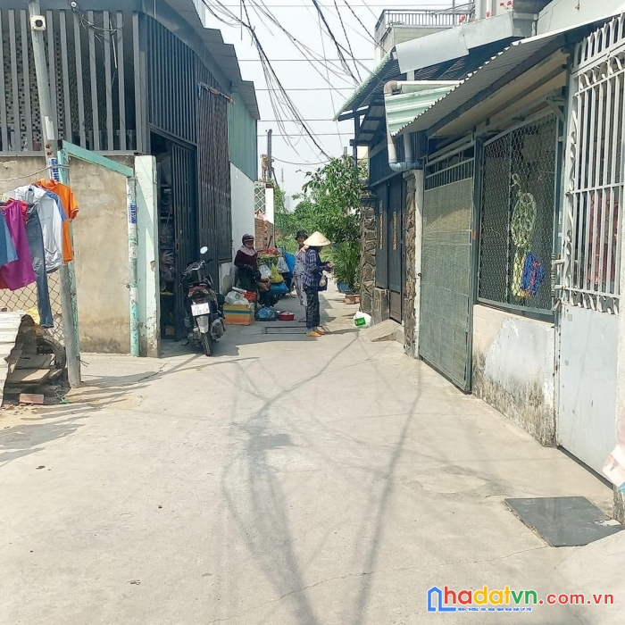Đất đẹp mặt tiền hẻm 1 sẹt,huỳnh tấn phát phường tân phú q7,dt 78m,hiện trạng đất trống.