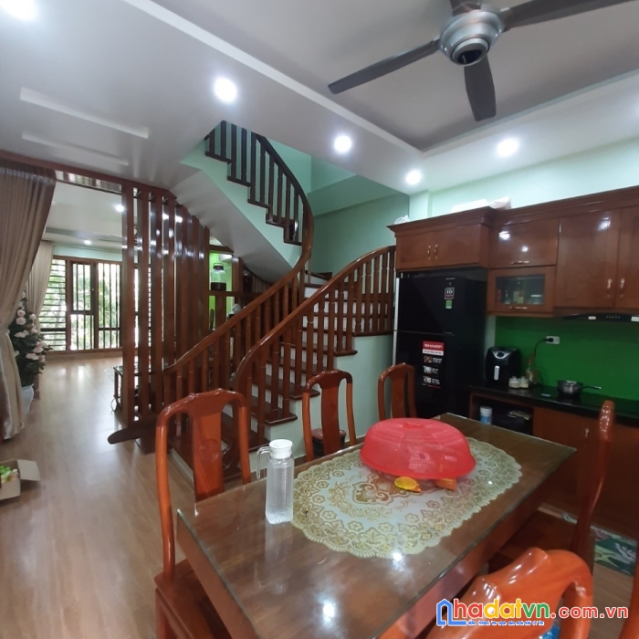 Bán nhà phố tô vĩnh diện, khu cán bộ, dân trí cao, 45m2, 3 tỷ 65