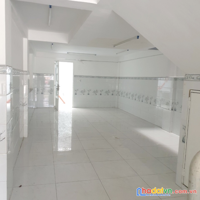 Nhà mặt tiền tạ quang bửu, p.5, q.8 4 x20m - 35 triệu