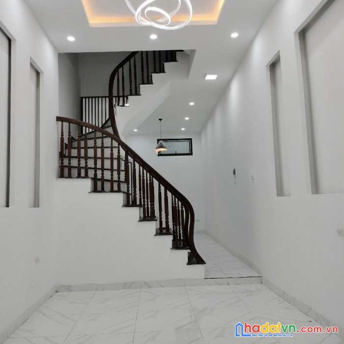 Lõi đống đa tôn đức thắng 40m 4ty9 vài bước ra ô tô tránh