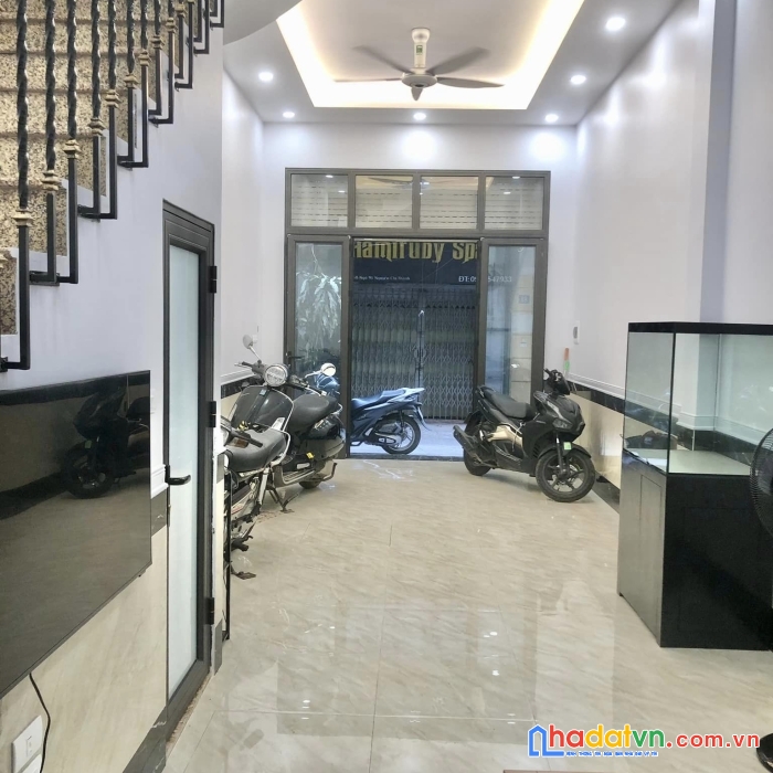Bán nhà ngõ 72 nguyễn trãi thanh xuân 36m2 6 tầng mặt tiền 4.2m nhà đẹp ở ngay nhỉnh 5 tỷ