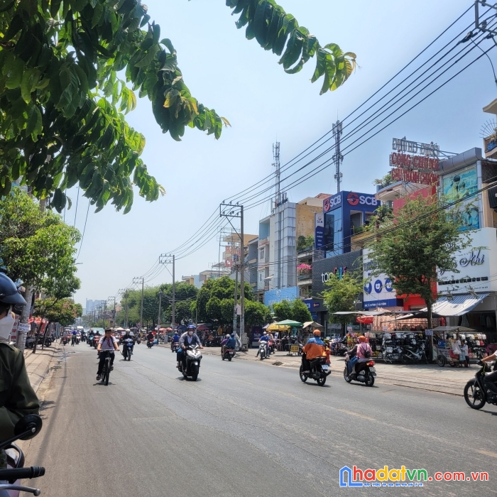Mặt tiền kinh doanh cmt8, tân bình - 64m2 - ngang 6,1x12m - hợp đông thuê 62tr/th , chỉ 11 tỷ tl