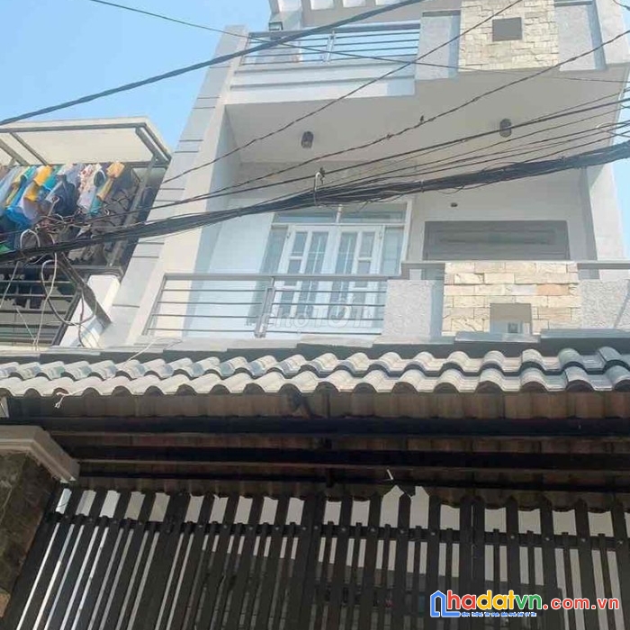 Nguyễn kiệm phường 3 gò vấp. nhà 3tầng 3 phòng ngủ hẻm xe hơi 56 m2-  chỉ  6tỷ3
