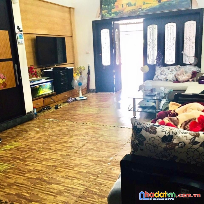 Bán nhà tt thạch bàn- hiếm - ô tô vào nhà - đất vàng long biên - gần hồ thạch bàn - giá trị tăng