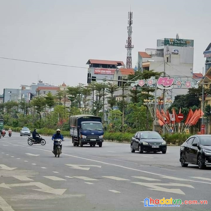 Bán đất khu vực chúc sơn, chương mỹ, 45m2, mt4m, lô góc, ô tô, nhỉnh 1 tỷ