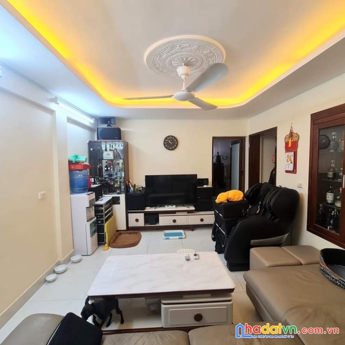 Bán nhà tập thể kim liên, đống đa, ô tô, 80m2, giá 2.4 tỷ