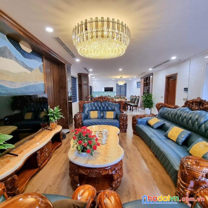 Bán nhà hoàng cầu, vip đống đa, 50m, 6t, thang máy, kinh doanh, văn phòng, ô tô đỗ cách 1 nhà