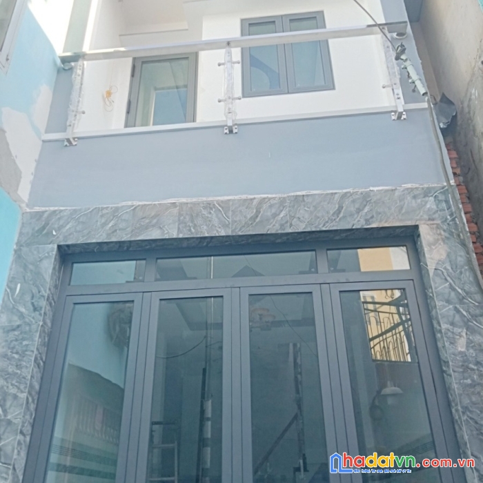 Nhà mới nở hậu cách mt đường hưng phú 20m p10q8 - 3.39 tỷ