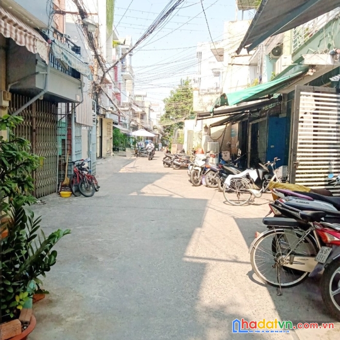 Nhà bán 3 tầng hẻm ô tô âu dương lân p3q8 giá : 4.5 tỷ