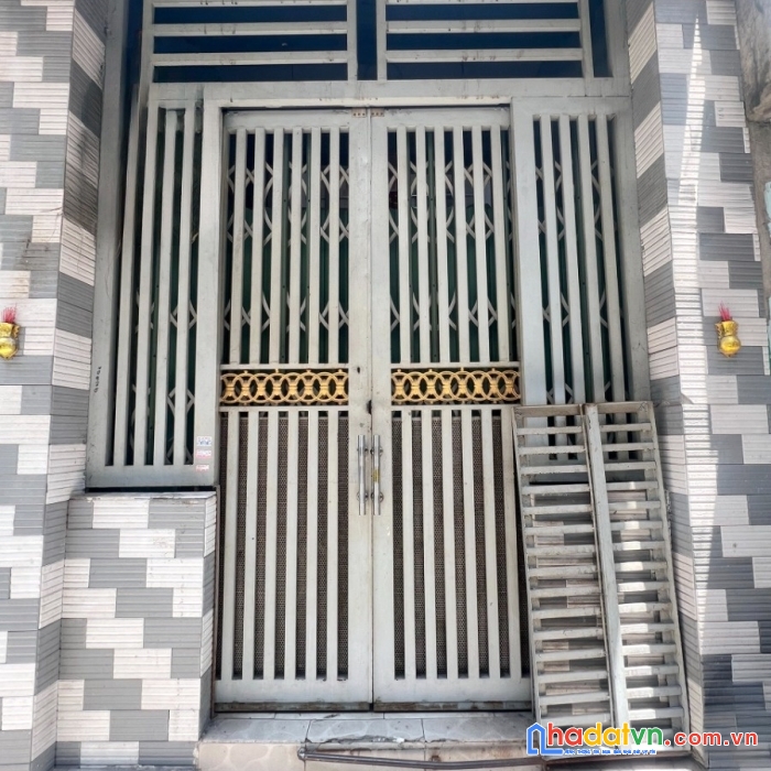 Nhà 4 tầng ngay chợ nguyễn chế nghĩa p12.q8. giá 4.3 tỷ tl ít