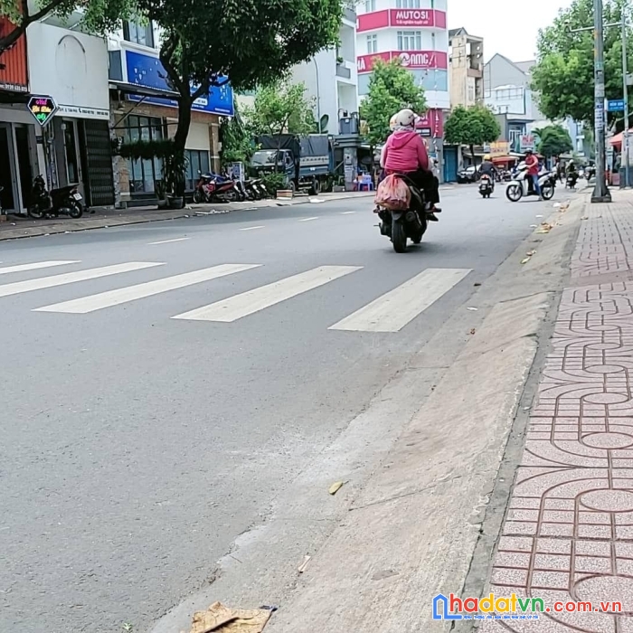 Bán nhà mặt tiền gò dầu gần tân quý - bình long, dt:4.5x17m, 2 tầng, 3 pn. giá hạ còn: 8.6 tỷ