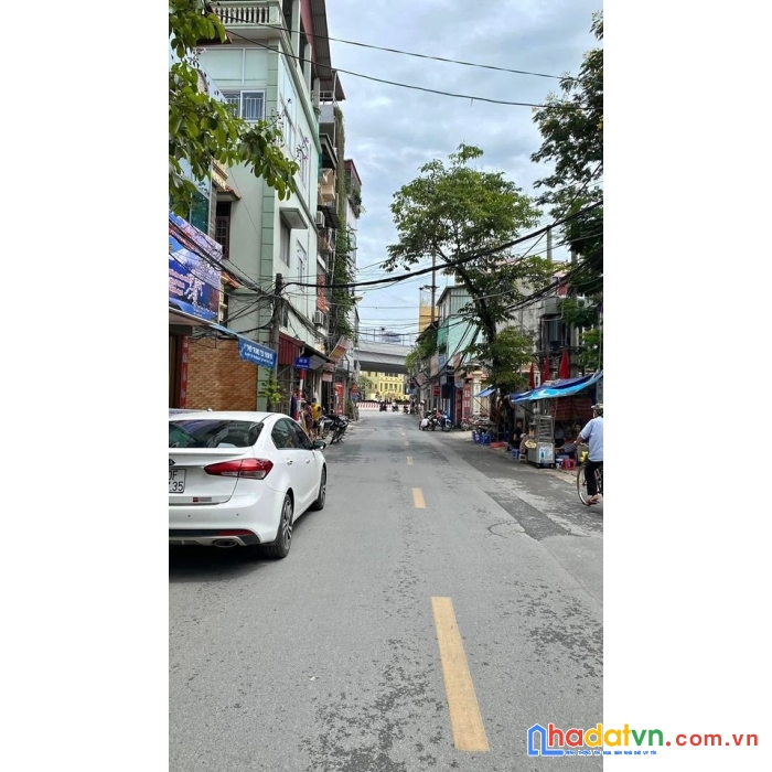 3.89 tỷ - bán gấp 45 trích sài - tây hồ - ngõ thông kdoanh - 6 tầng đẹp mới - view hồ tây

