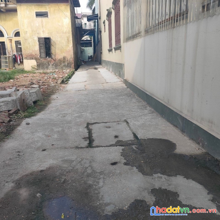 Chỉ 600 tr có ngay mảnh đất diện tích 100 m mặt tiền 9 m 
đất thành phố mà quá rẻ 
kim thiều