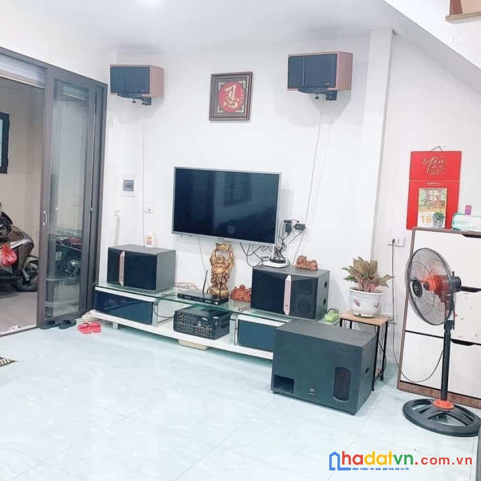 Siêu hiêm có 1 0 2 bán nhà tây sơn đống đa 25m 4t ngõ thông nhà đẹp ở ngay sổ đỏ cc nhỉnh 2 tỷ