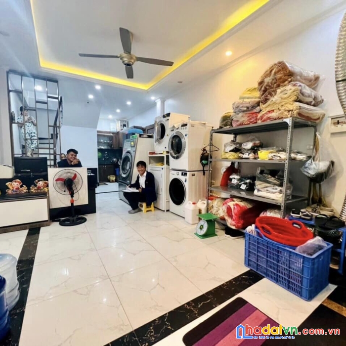 Nhà cầu giấy 5 tỷ kinh doanh 35m2 x 6 tầng - sát phố