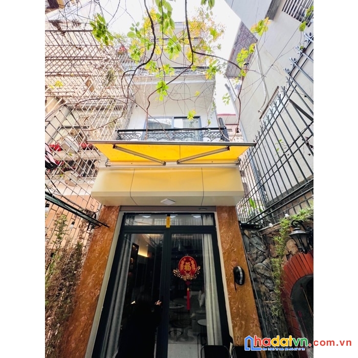 Bán căn nhà con đường trương định 60m2, 5 tầng 4.5 tỷ