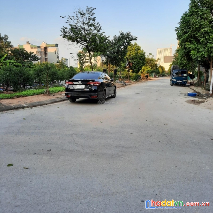 Bán đất cl18, cl27 dịch vụ đồng đế, dương nội, dt 50m2, vị trí đẹp, giá tốt 5.7 tỷ