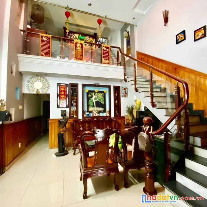 Nhà mặt tiền đường gò dầu, tân quý, tân phú 74m2, 2 tầng giá 8.7 tỷ