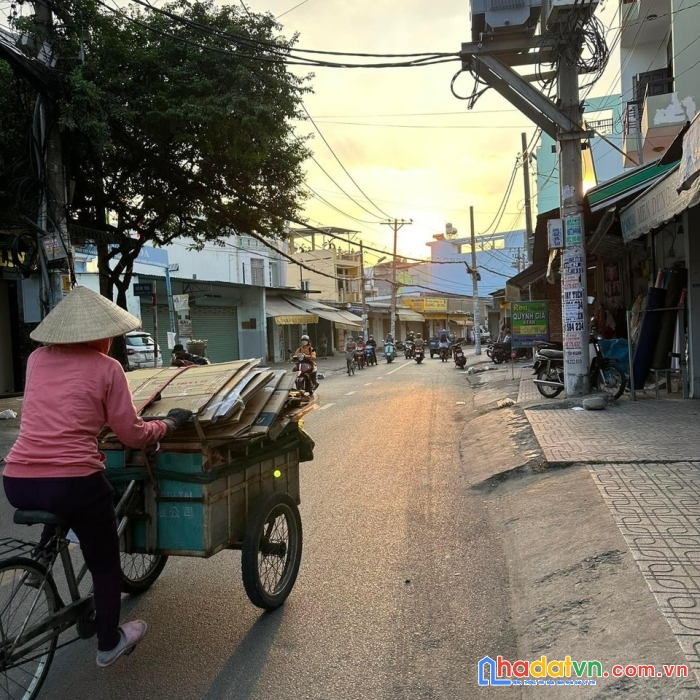 Bán nhà mặt tiền kinh doanh đường phú thọ hòa, lô góc 2 mặt tiền- đường nhựa 10m, 55m2 chỉ 11.5 tỷ