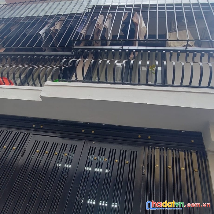 Bán nhà đống đa, đường láng, 120m, 8t, mt 6m, gần phố, cỗ máy in tiền, 200tr/tháng, 0937651883.