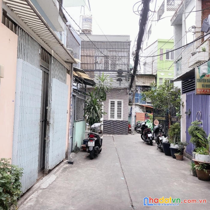 Nhà siêu đẹp đường lạc long quân, p.5, q.11 - ngang 5m -4 tầng -nhỉnh 4 tỷ.