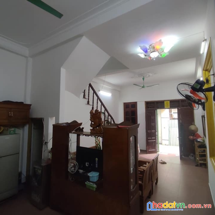 Bán nhà phố cầu giấy 45m2 5 tầng đẹp ô tô chủ tự xây tâm huyết, tặng nội thất vip ở ngay