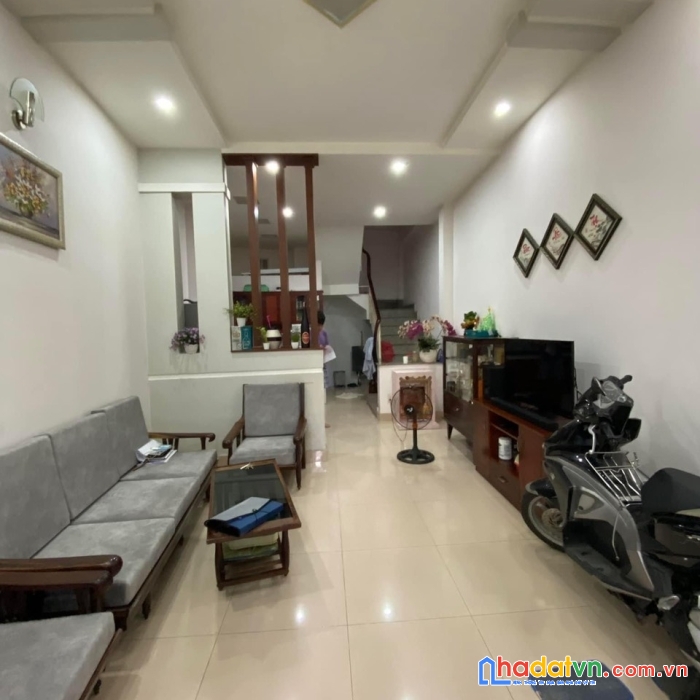 Q11 -hẻm trước nhà 4m -   - 3 tàng btct - nhà mới ở ngay - chỉ 6.8 tỷ