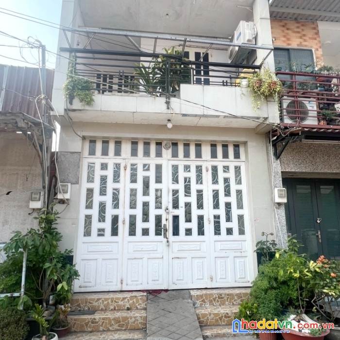 Nhà giấy tay 2 tầng hẻm xe tải c4 phạm hùng,bình hưng,bình chánh