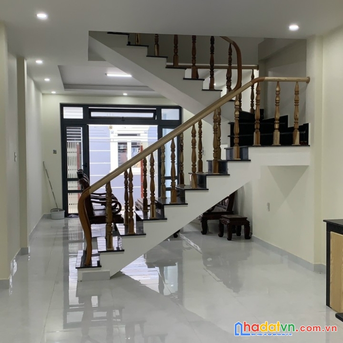 ( gấp gấp ) cần bán gấp nhà đẹp 1 trệt, 1 lầu đường lữ gia, đà lạt 70m2 giá chỉ 3 tỷ