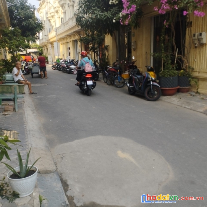 Ngộp bank bán nhà bầu cát hẻm xe hơi 3 tấm 40m2  nhỉnh 4 tỷ