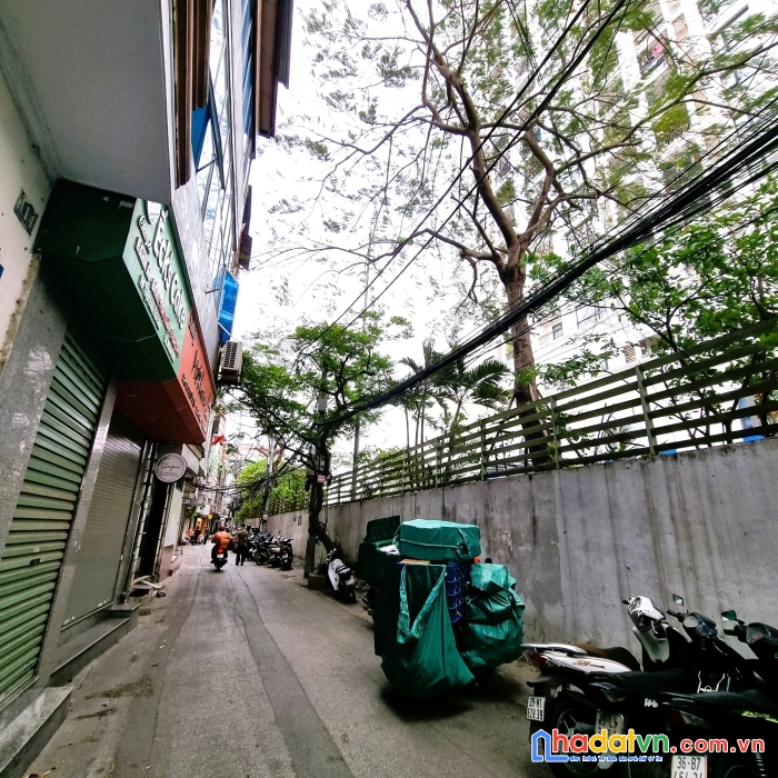 Cực hiếm, nguyễn trãi, hàng xóm royal city, 3t+1 lửng, hơn 2 tỷ, ô tô tránh 10m