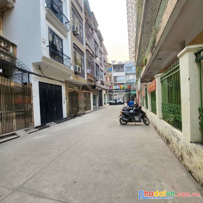 Thị trấn văn điển , thanh trì, phân lô cực víp, an sinh cực đỉnh , ô tô đỗ cửa vào nhà, tặng nhà c4