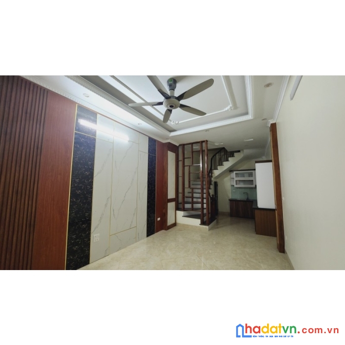 Bán nhà thanh nhàn hai bà trưng 33m2 x 5 tầng, mt 3.8 giá 5.4 tỷ