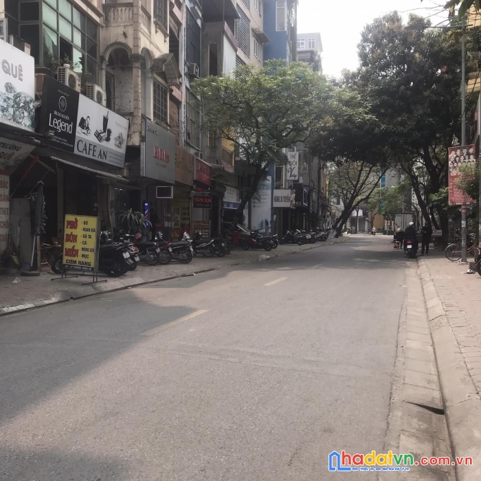 Thanh xuân  nhỉnh 6 tỷ - kinh doanh - ô tô 7 chỗ vào nhà