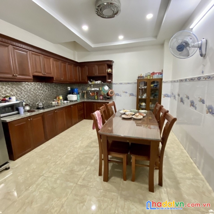 Bán nhà đep tân phú hẻm kế 6m kênh tân hóa 82m2 x4 tầng chỉ 5ty5