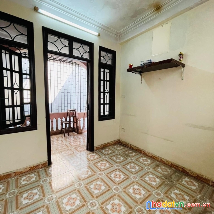 Bán gấp nhà tân mai, hoàng mai, 25m, 4t, lô góc, giá chào 2,7 tỷ.