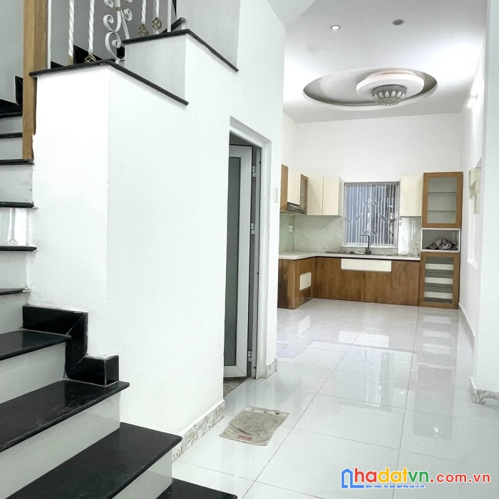 Hiếm- một căn duy nhất view trường đại học - hxh đẹp - lê văn sỹ tân bình - 48m2 - 7.9 tỷ