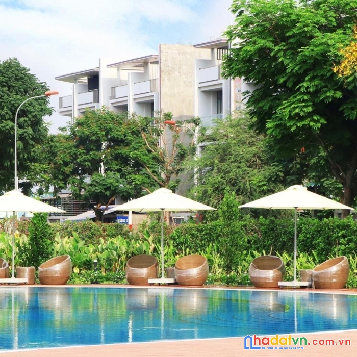 Do cần tiền gấp nên chính chủ cần bán nhanh căn nhà phố liền kề trong kđt vạn phúc phường hiệp