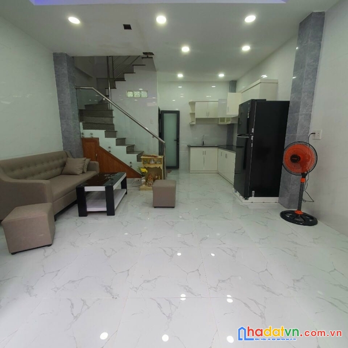Nhà đường lò siêu, p.13, q11 - 40 m2 - 4 tầng - giá chỉ 4.x tỷ